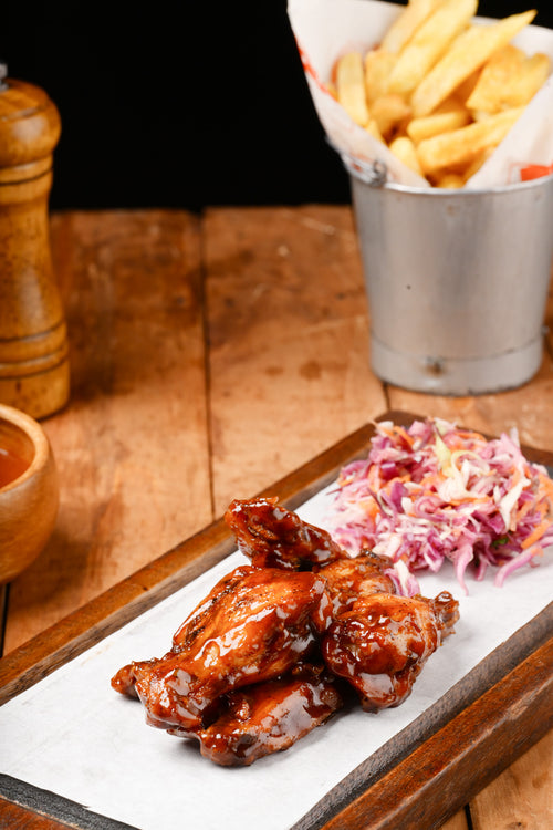 3 STICKY BBQ WINGS