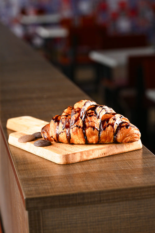 CHOCOLATE CROISSANT