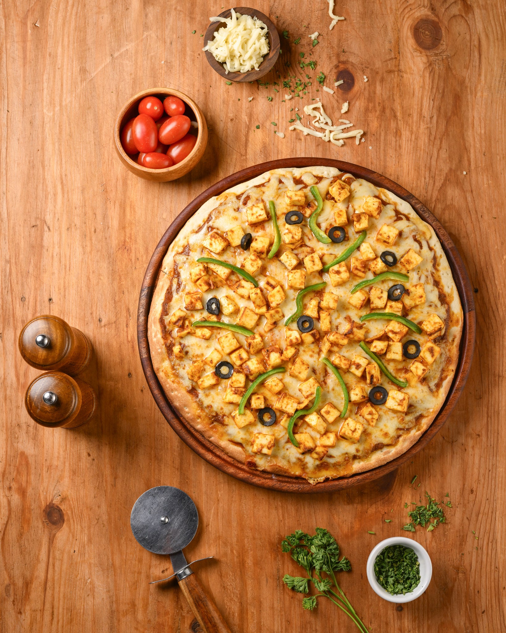 PANEER TIKKA - SINGLE PREMIUM PIZZA